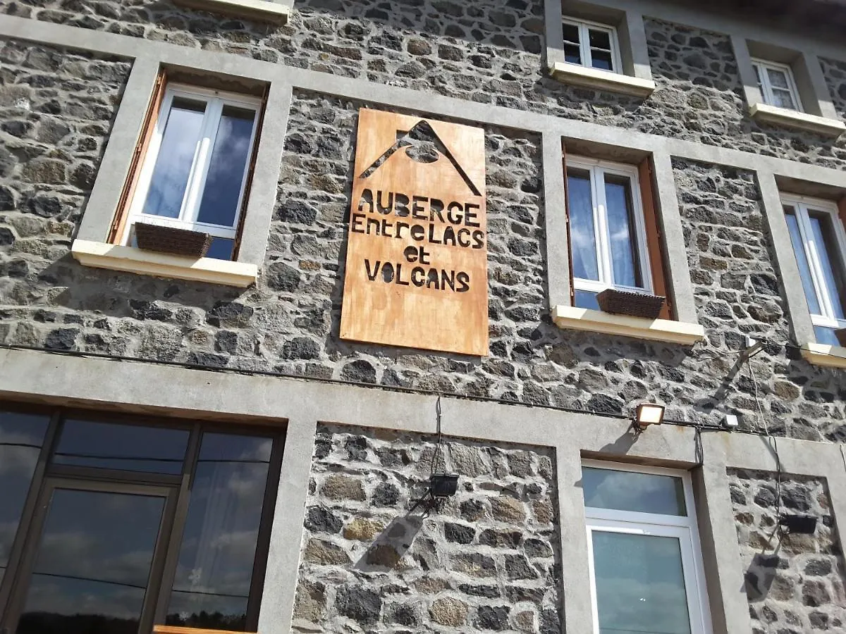 Entre Lacs et Volcans Aydat Mini-hôtel